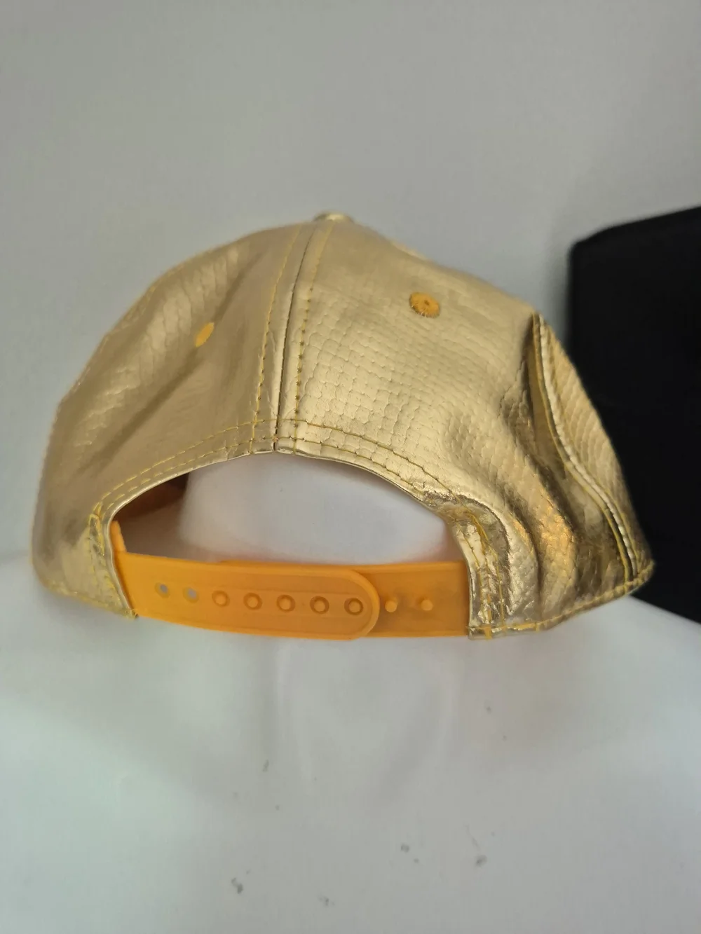 Men's Metallic Gold Rhinestone Dollar-Sign Snapback Hat
